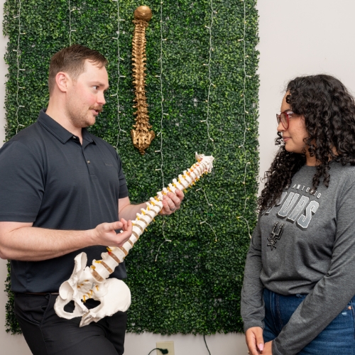 back-pain-and-sciatica-relief-Dr-Phillips-Chiropractic-Nutrition-